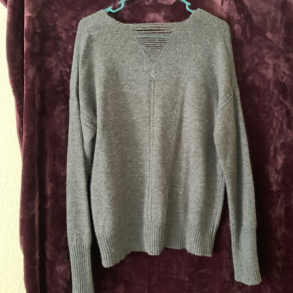 Olive&Oak Sweater - Picture 2 of 4